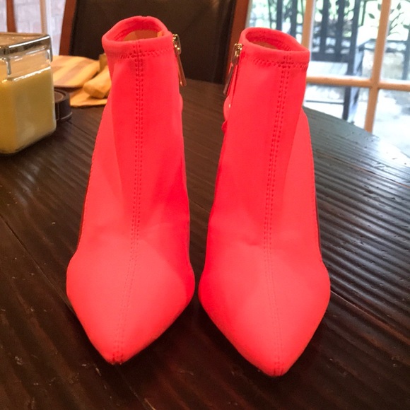 BARBIE VIBES! 😊 JESSICA SIMPSON BUBBLEGUM PINK HEELS. Size 6. - Picture 4 of 11